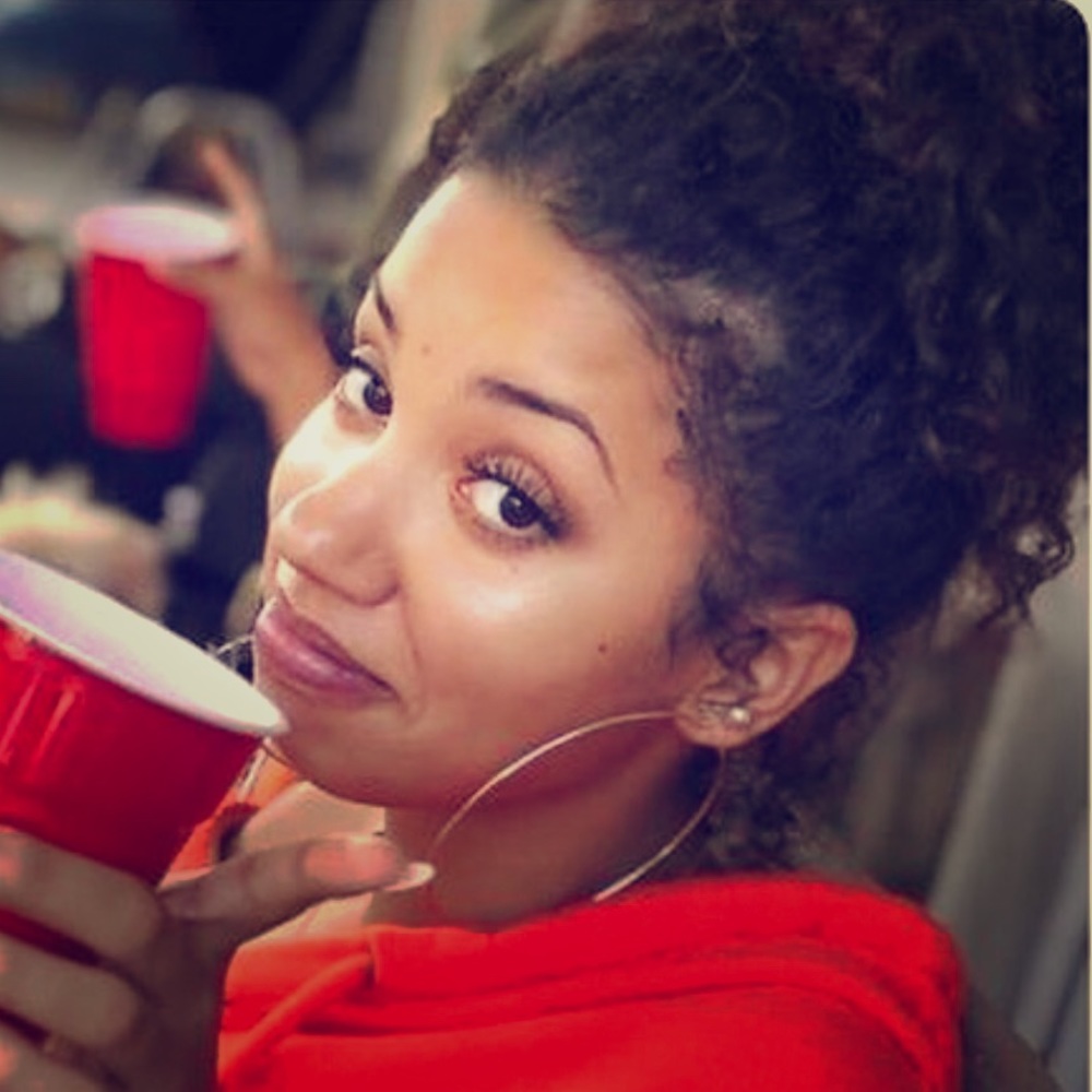 Meet your Posher, Diviawn